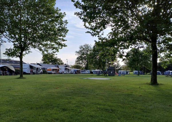 Kampeerboerderij De Spochthoorn