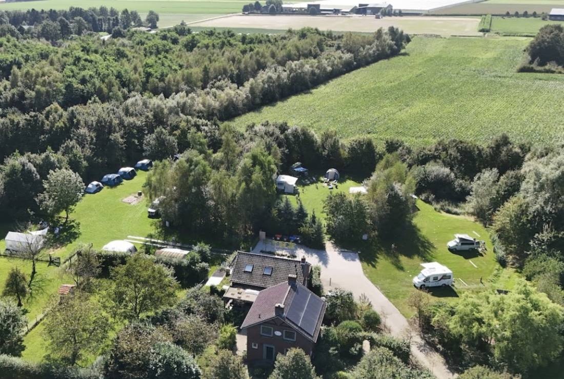 Charmecamping de Torenvalk — Cámping in Grashoek