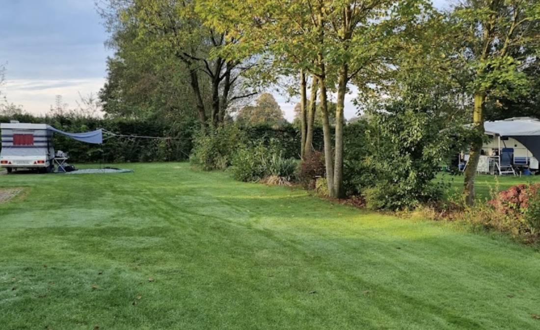 Minicamping De Klaverweide — Campingplatz in Alphen