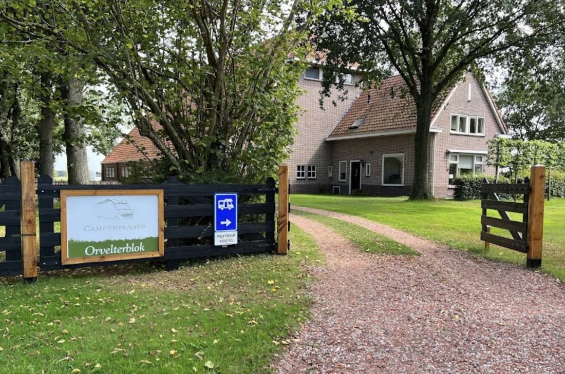 Camperplaats Orvelterblok — Bobilplass in Witteveen