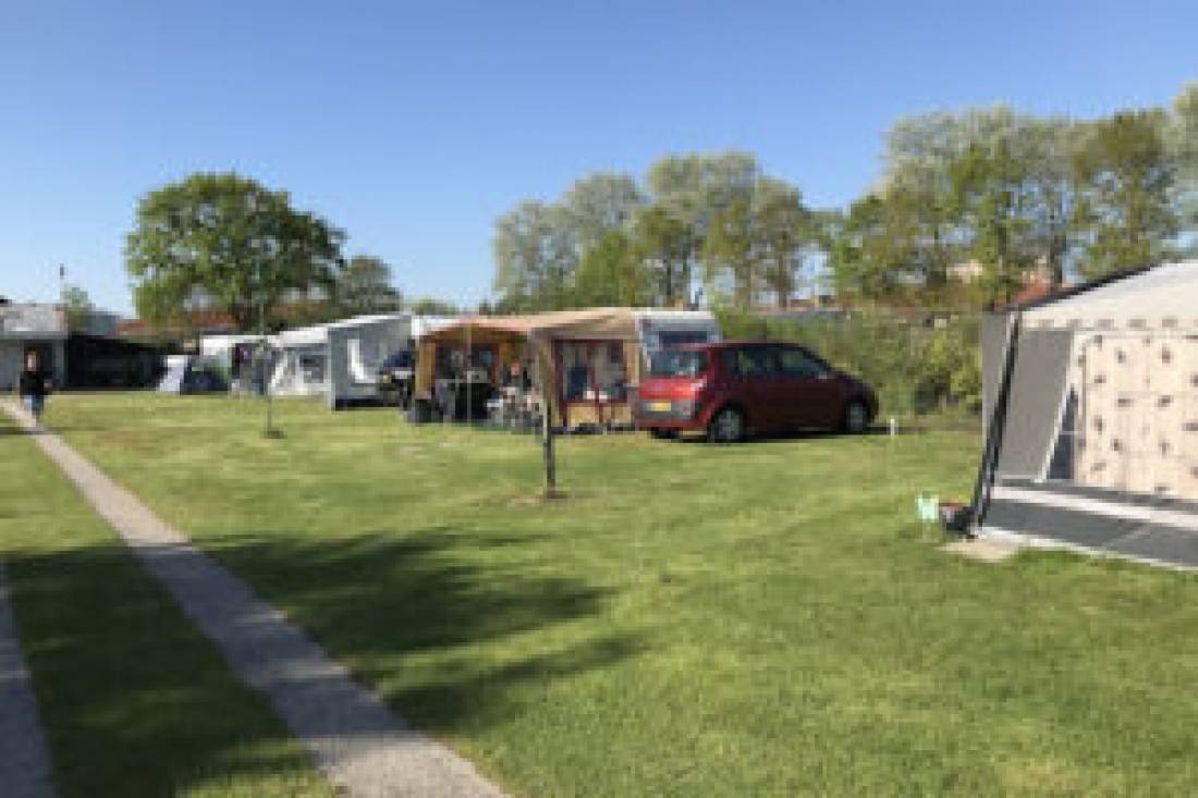 Camping Weideveld — Campingplatz in Burgh-Haamstede