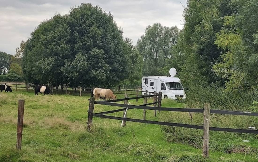 Camperplaats Allee — Sp. parking dla kamperów in Nieuwleusen