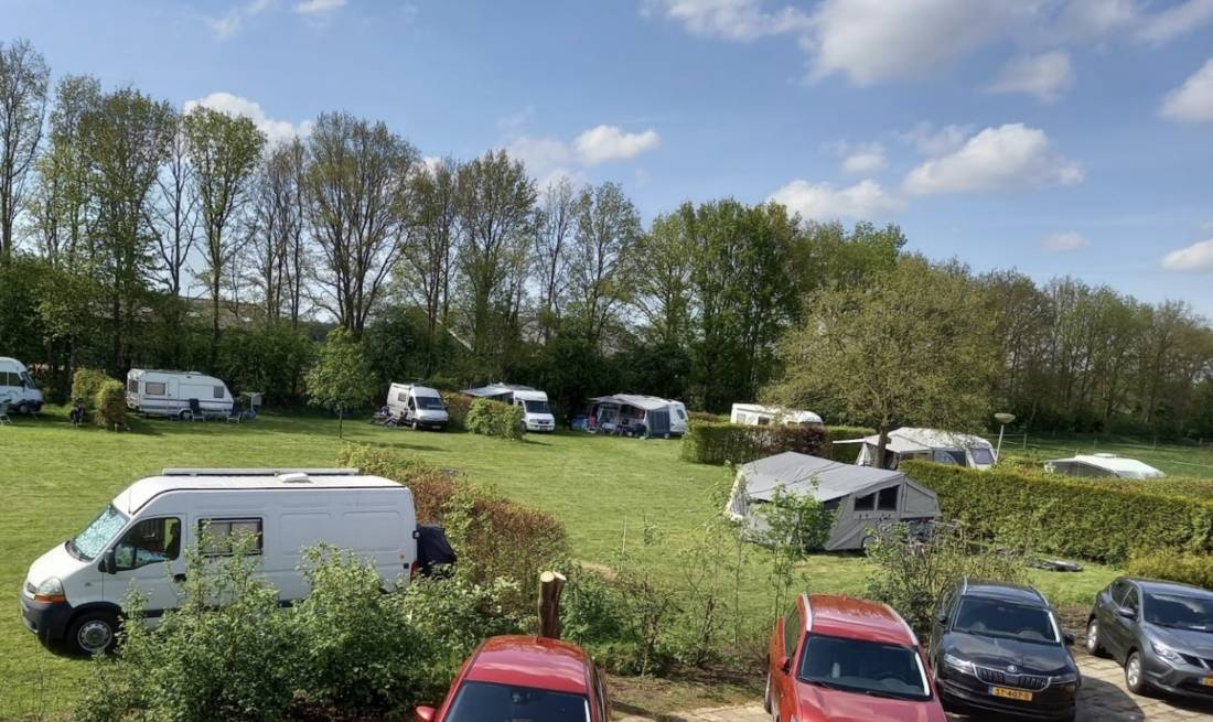 Minicamping 't Hijkerveld — Area di sosta in Zuidveld