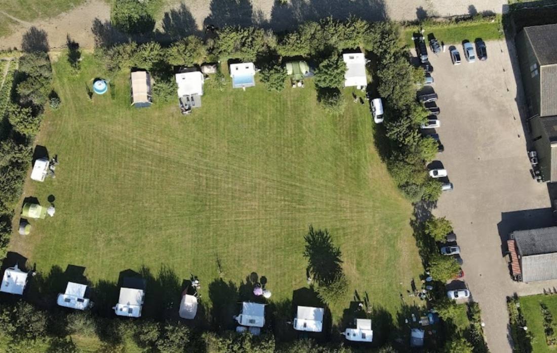 Boerderij Mini Camping de Ganzepoel — Campingplatz in Hoedekenskerke