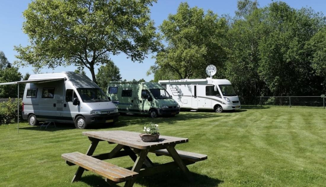 Camperplaats In den Hof — Stellplatz in Eersel