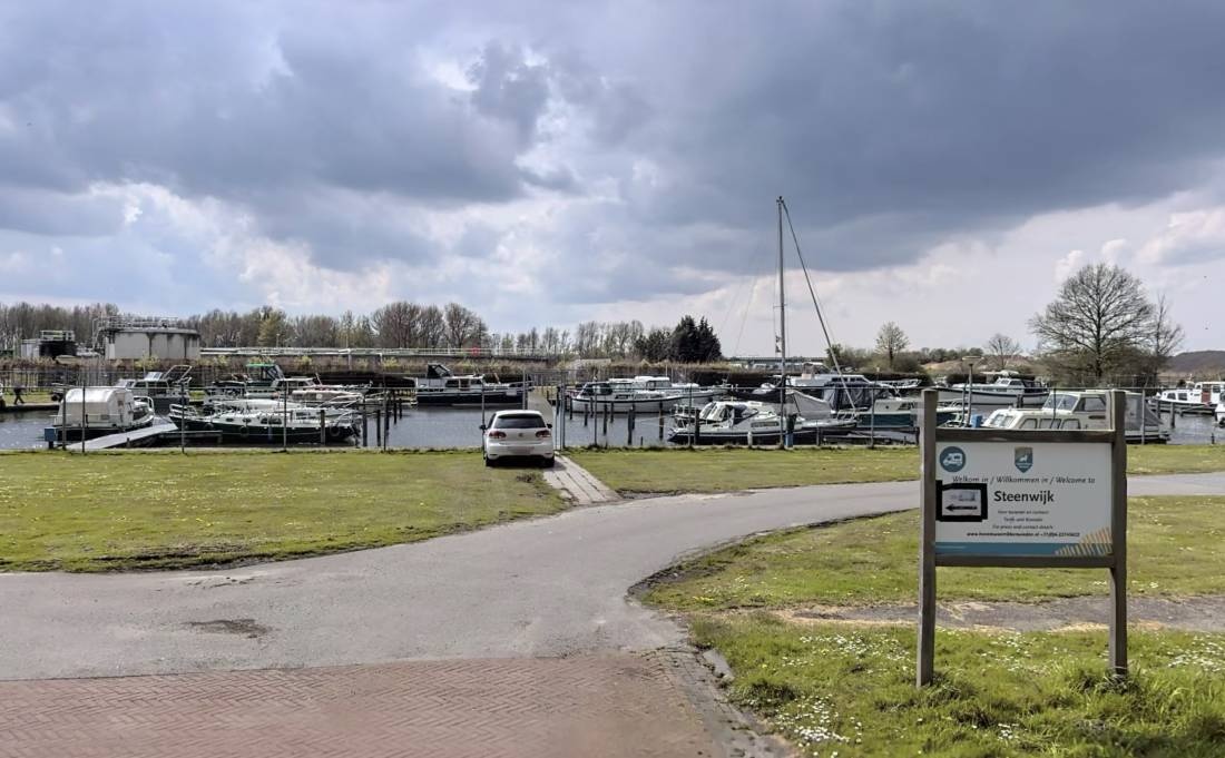 Camperplaats Jachthaven Steenwijk — Stellplatz in Steenwijk