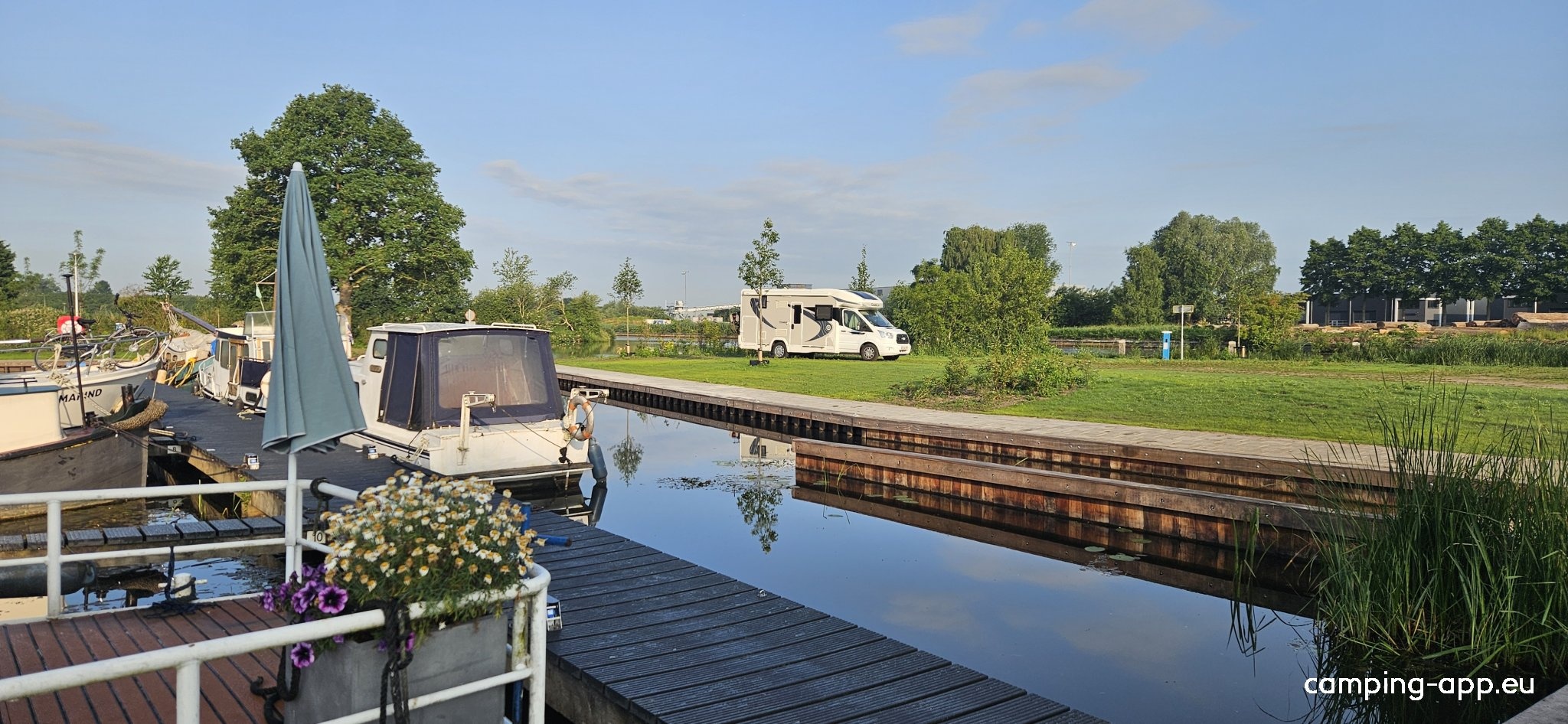 Camperplaats Jachthaven Steenwijk — Camperplads in Steenwijk