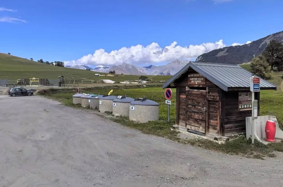 Stellplatz Albiez Montrond — Campervan Site in Albiez-Montrond