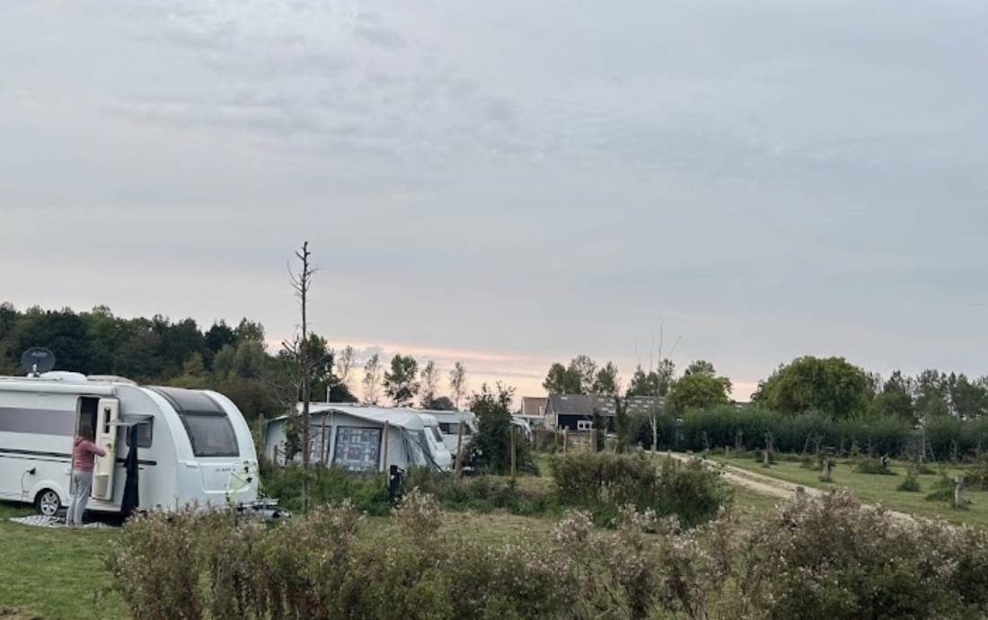 Natuurcamping Landgoed De Eendracht — Campingplatz in Vrouwenpolder