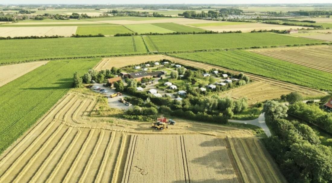 Gideonse Boerderij Camping — Camping Site in Serooskerke