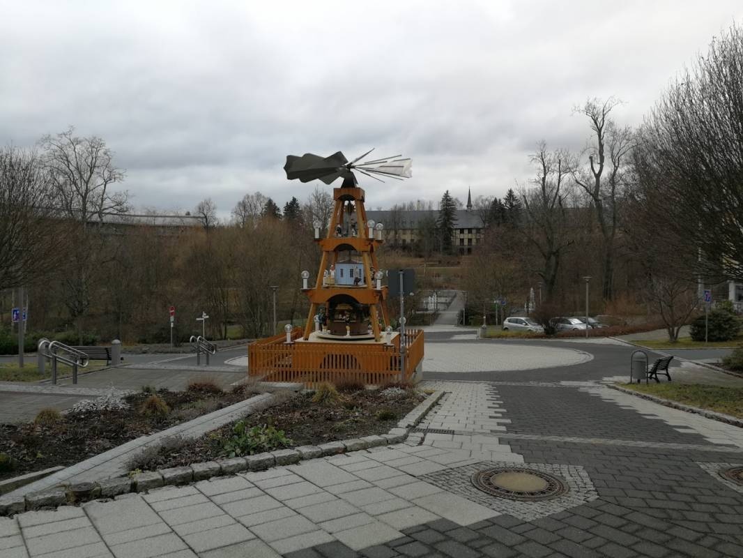 Übernachtungsparkplatz Silber-Therme Wolkenstein — Sítio num restaurante in Wolkenstein