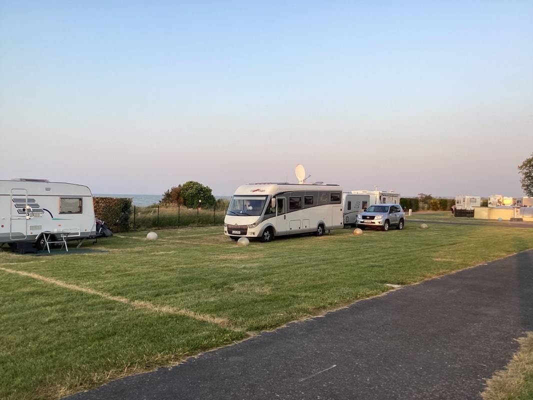Camping Municipal des Ondes — Campingplads in Saint-Benoît-des-Ondes
