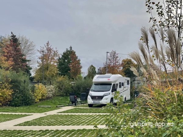 Stellplatz Epernay — Photo 3