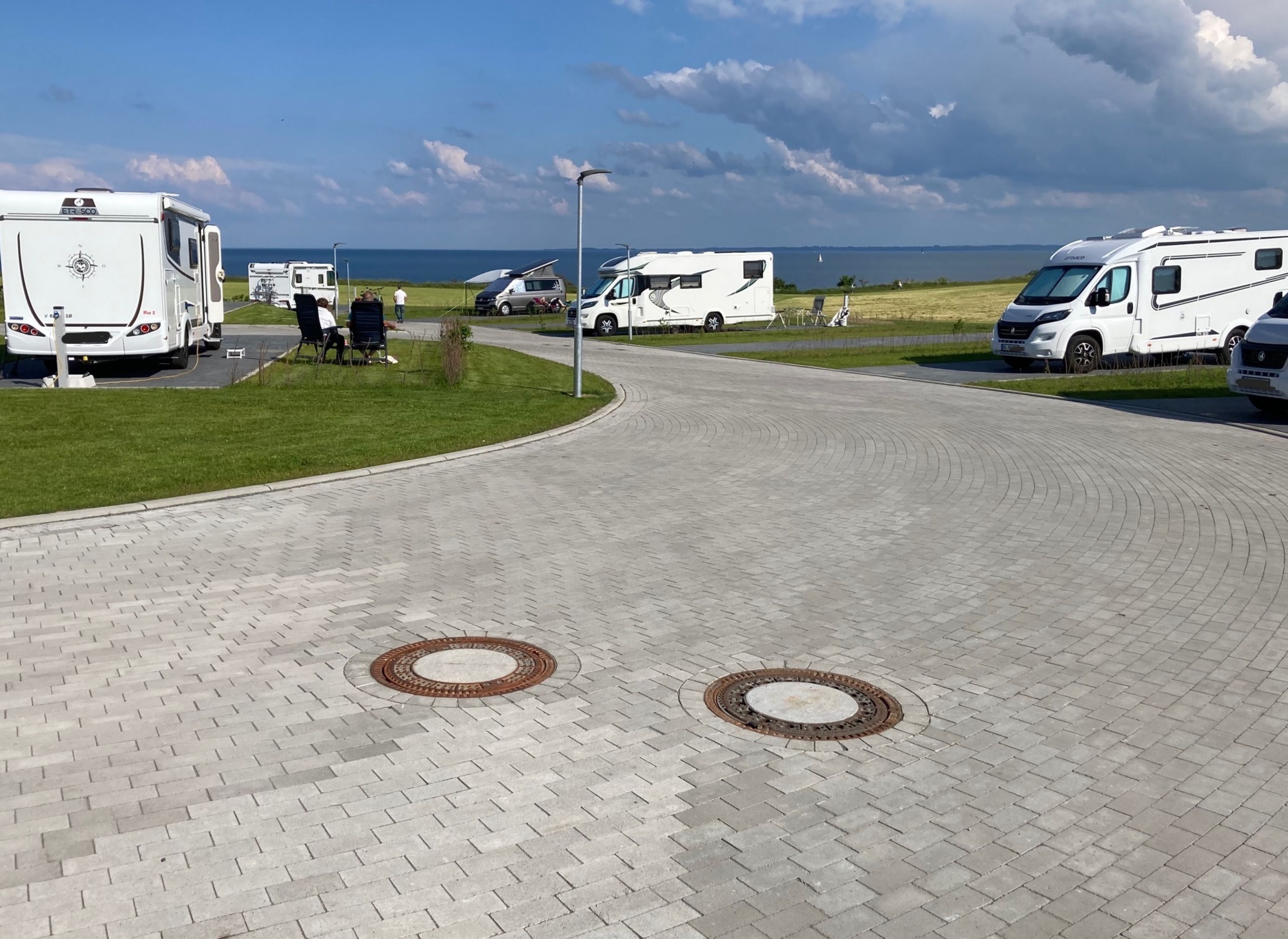 Wohnmobilpark Meerblick — Camperplaats in Schashagen