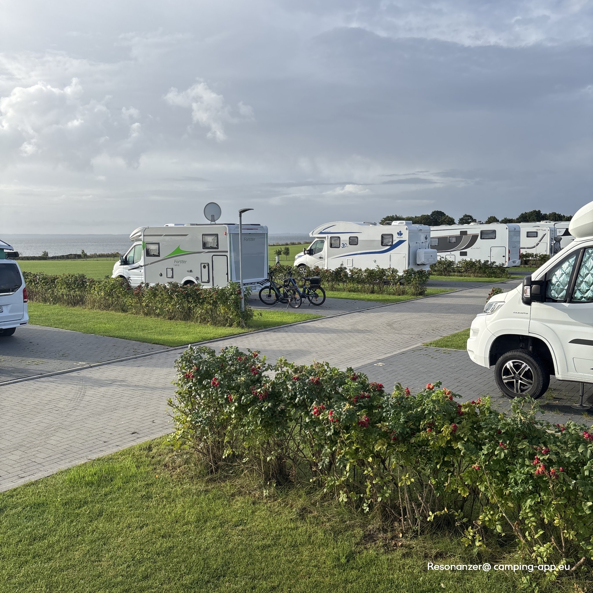 Wohnmobilpark Meerblick — Camperplaats in Schashagen