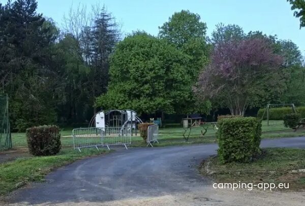 Stellplatz Chavanges — Foto 2