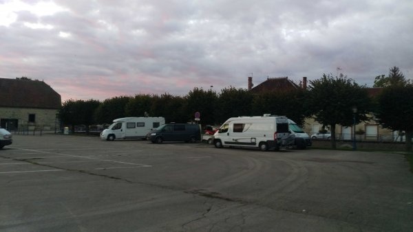 WoMo Stellplatz Vendeuvre-sur-Barse — Campervan Site in Vendeuvre-sur-Barse