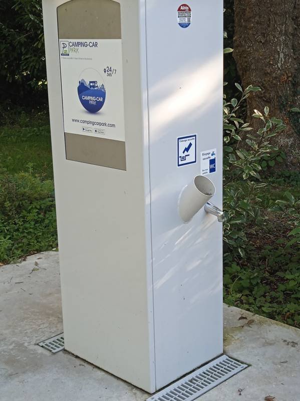 Camping-Car Park Mauzé-sur-le-Mignon — Photo 5