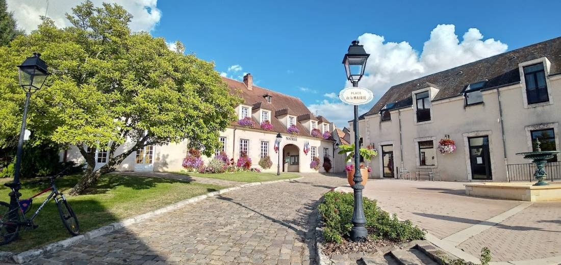 Stellplatz Bonny-sur-Loire — Camperplads in Bonny-sur-Loire