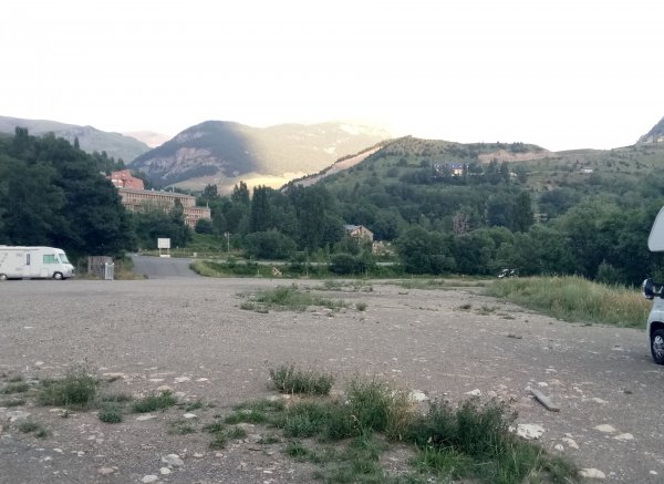 Área de Autocaravanas Cerler — Photo 4