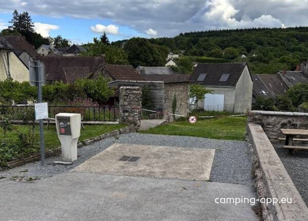 Stellplatz Larochemillay — Foto 3