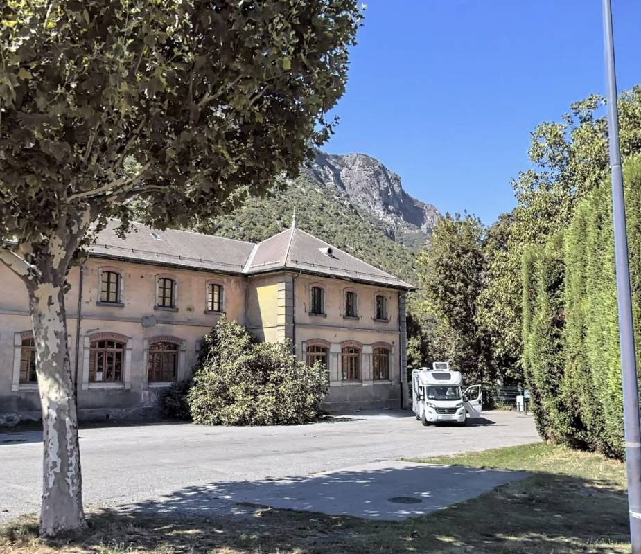 Stellplatz Saint-Jean-de-Maurienne — Camperplaats in Saint-Jean-de-Maurienne
