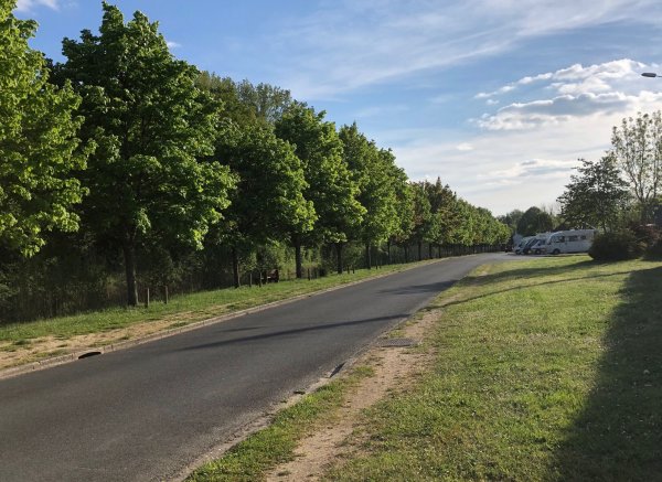 Stellplatz Vitry-aux-Loges — Photo 3