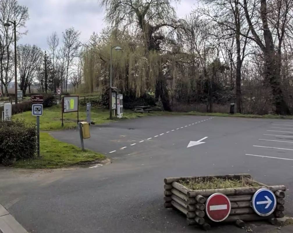 Stellplatz Agris — Campervan Site in Agris