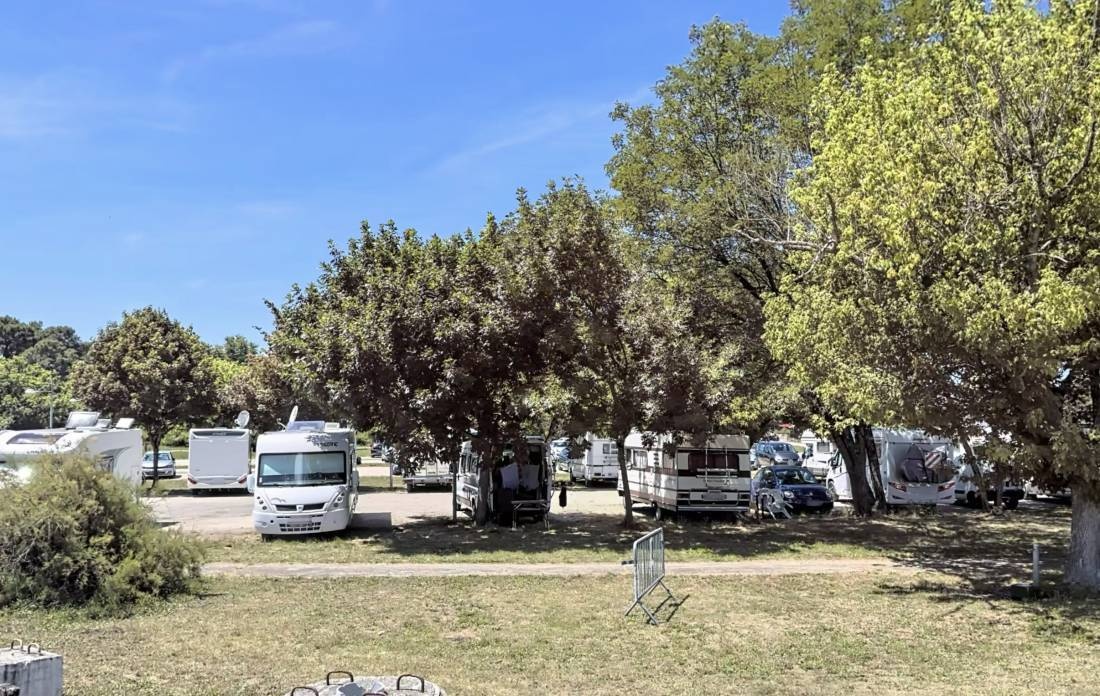 Parking camping-cars Le Teich — Area Autocaravanas in Le Teich