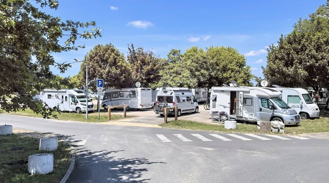 Stellplatz Le Teich — Місце для кемперів in Le Teich