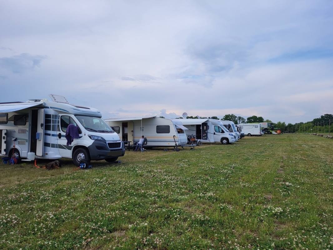 Stellplatz Spargelhof Kremmen — Farm in Kremmen