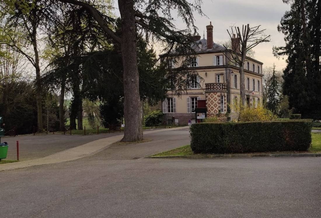 Stellplatz Nonancourt — 露营车营地 in Nonancourt