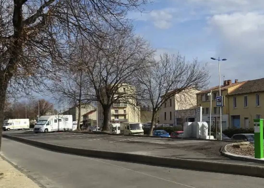 Stellplatz Alès — Ställplats in Alès