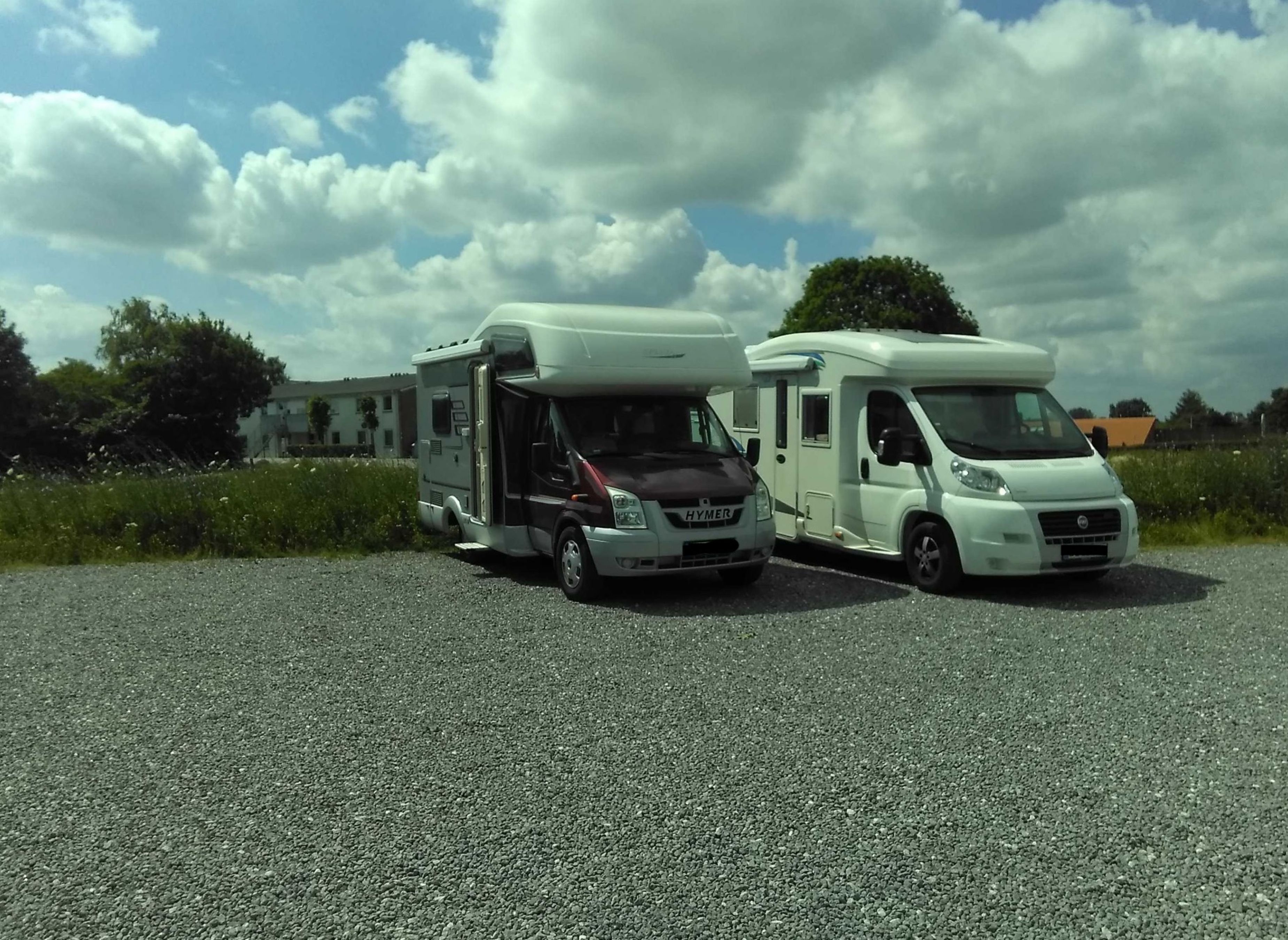 Kongernes Jellings parkeringsplads — Stellplatz in Jelling