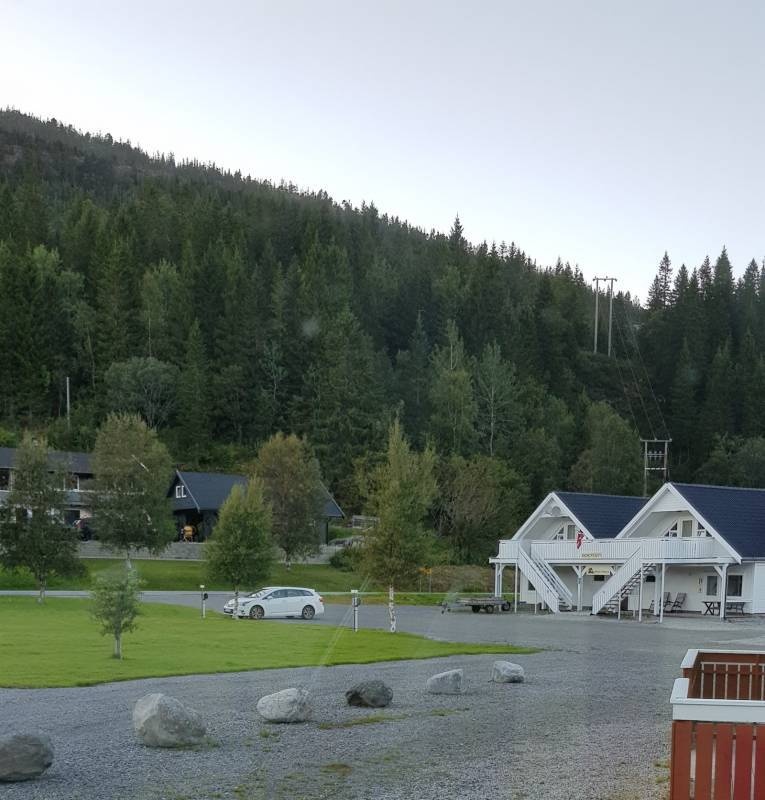 Bogen Feriehus — Aire camping car in Bindalseidet