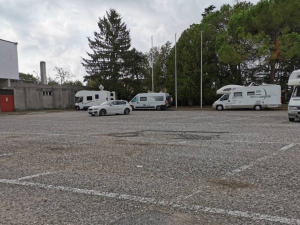 Area Camper — Photo 2