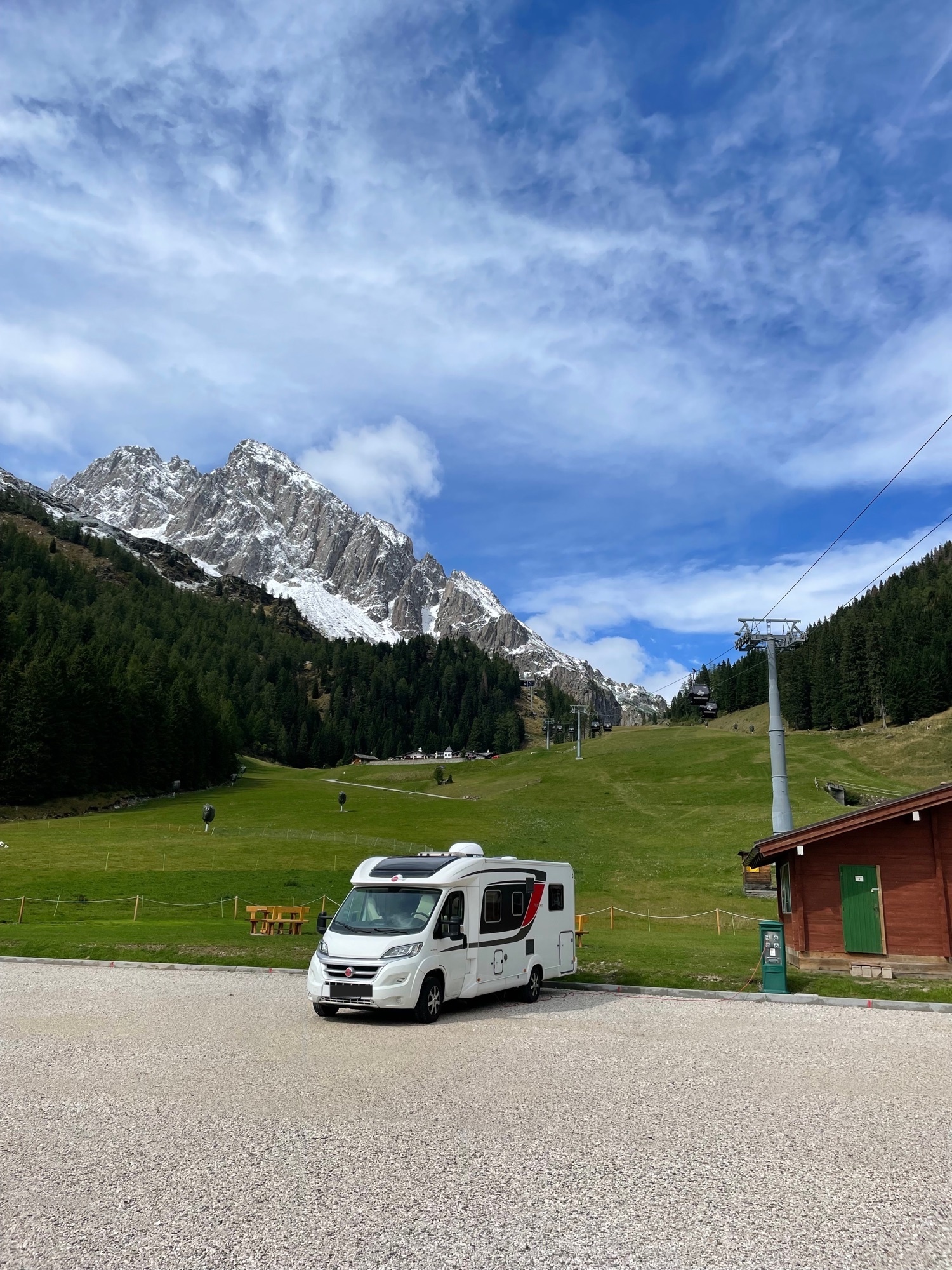 Area Sosta Camper Malga Ces - San Martino di Castrozza — Stellplatz in San Martino di Castrozza