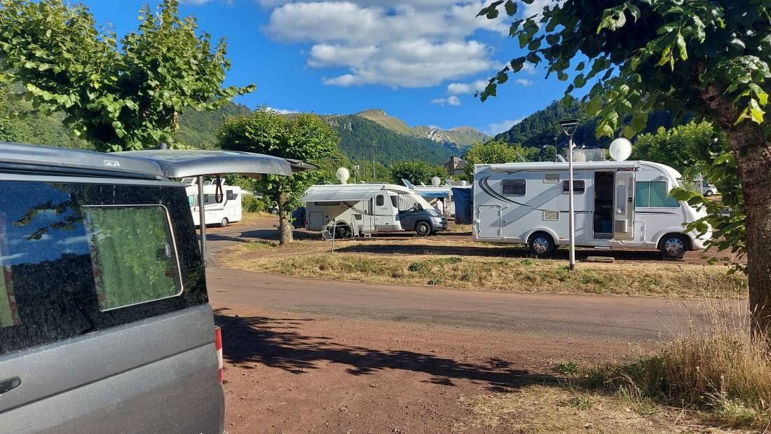 Stellplatz am Camping Municipal — QuickStop in Mont-Dore