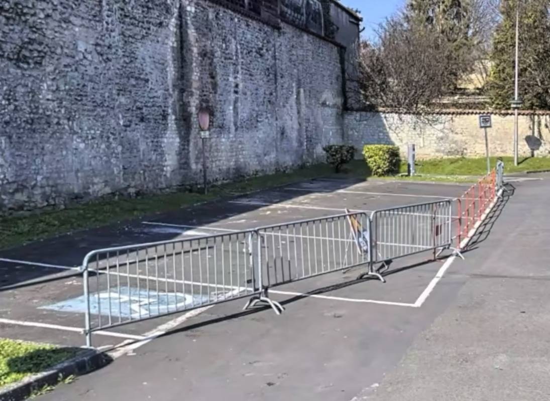 Stellplatz Châteauneuf-sur-Charente — Camperplads in Châteauneuf-sur-Charente