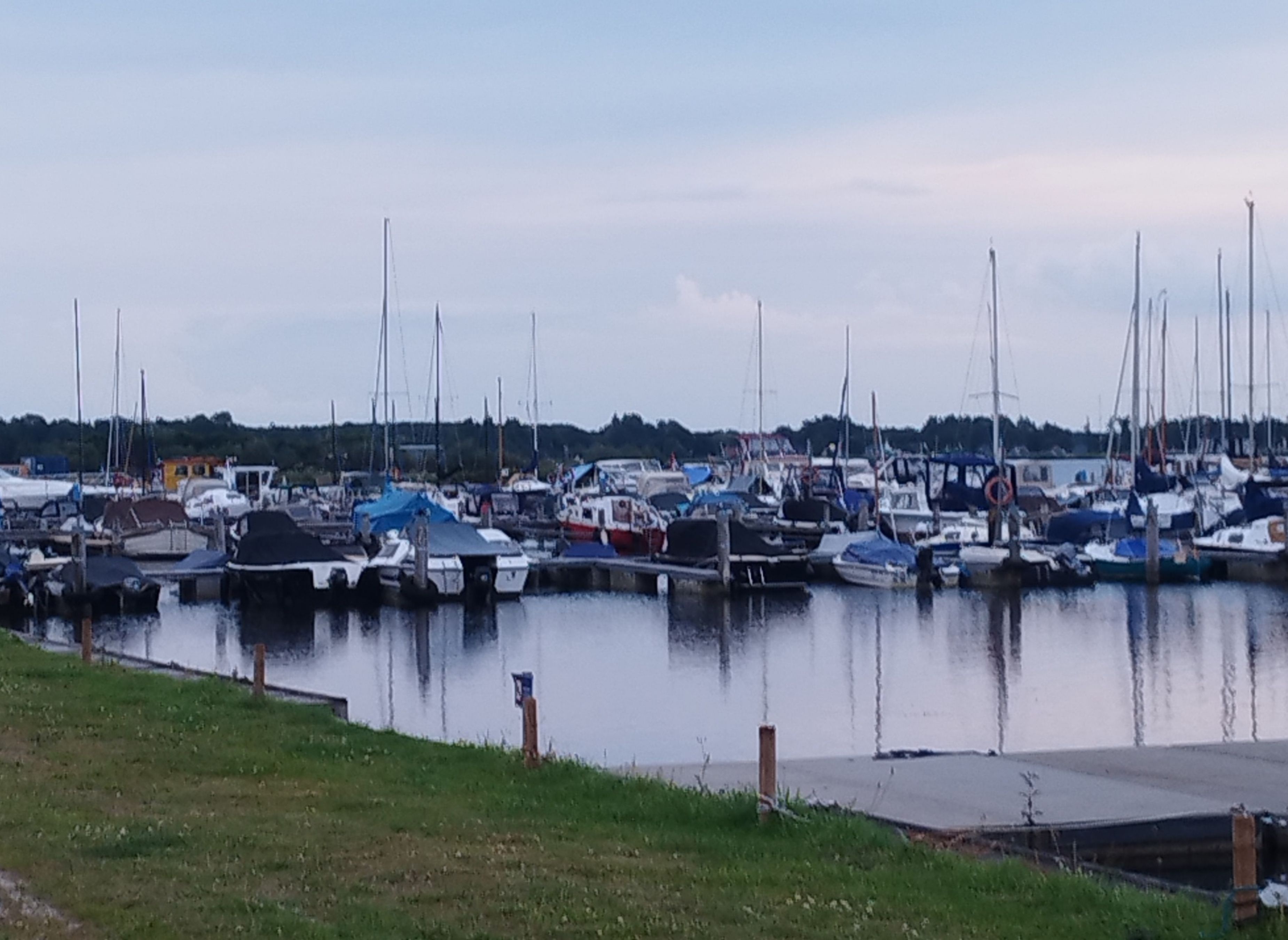 Jachthaven Midwolda — Sp. parking dla kamperów in Midwolda