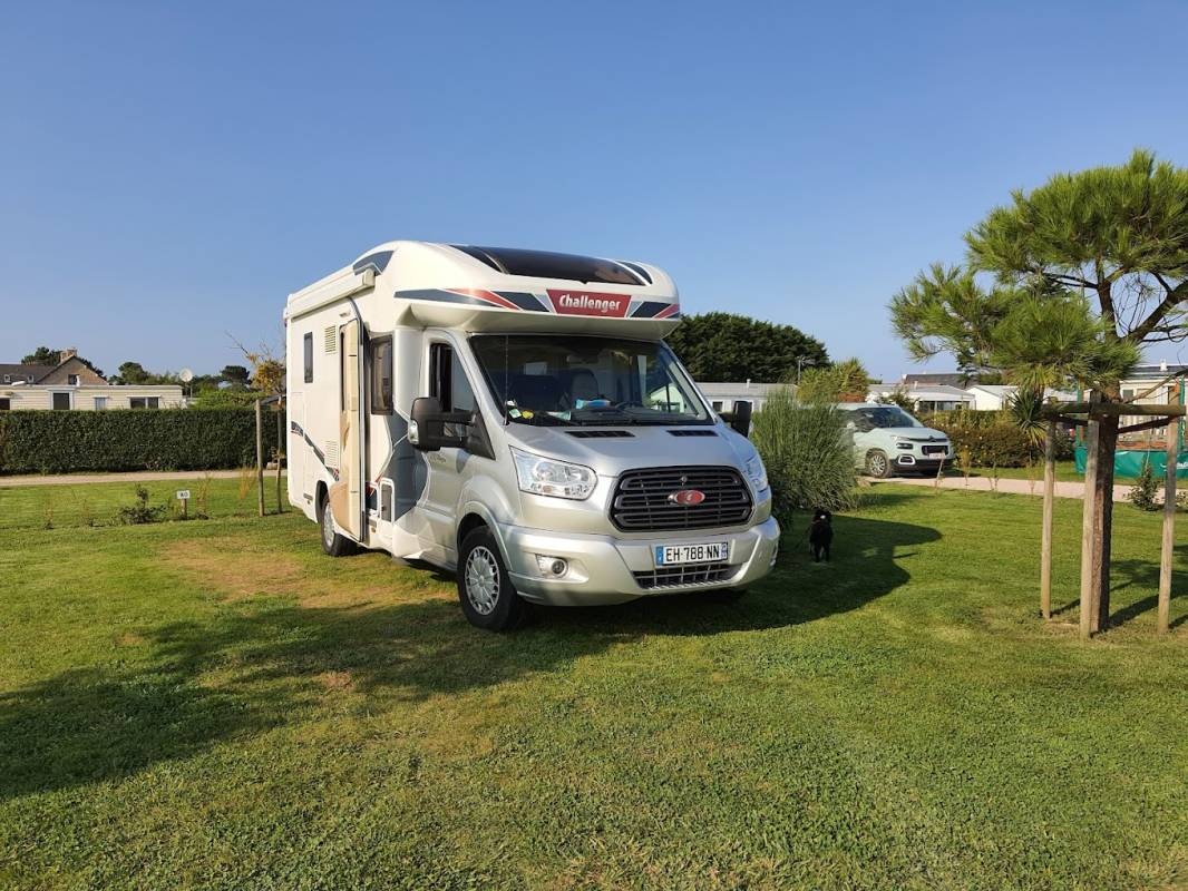 Camping Indiana — Місце для кемпінгу in Barfleur