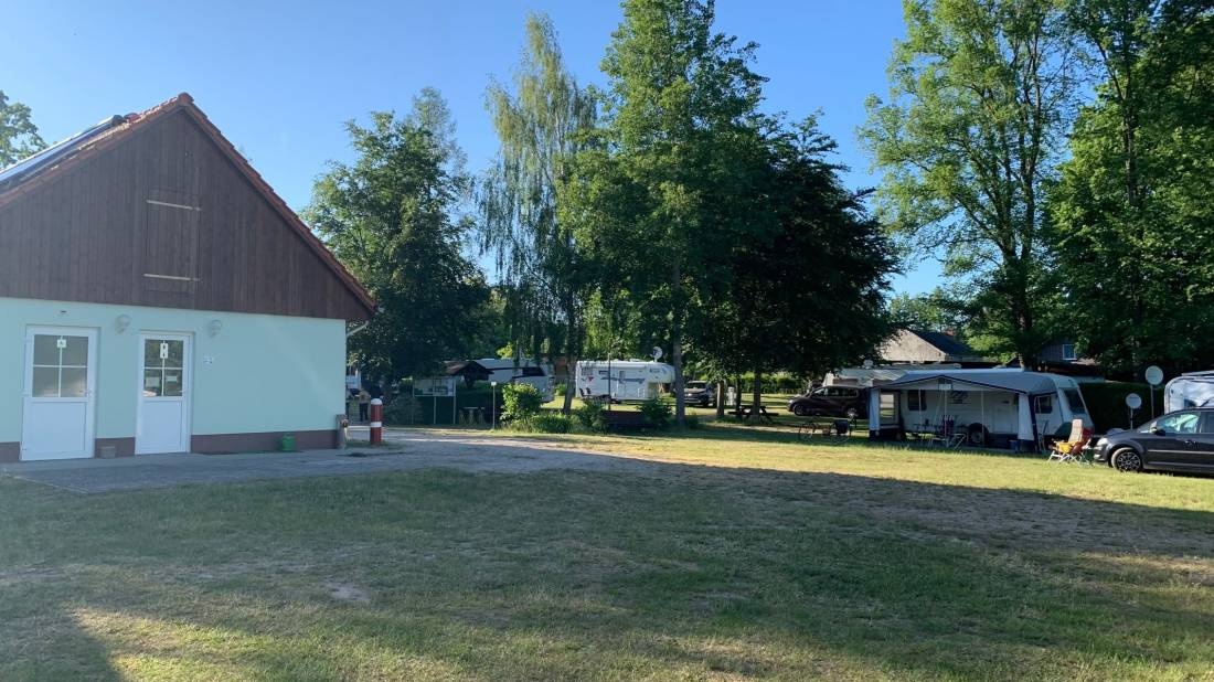 Campingplatz am Oderstrom — Camping in Mescherin