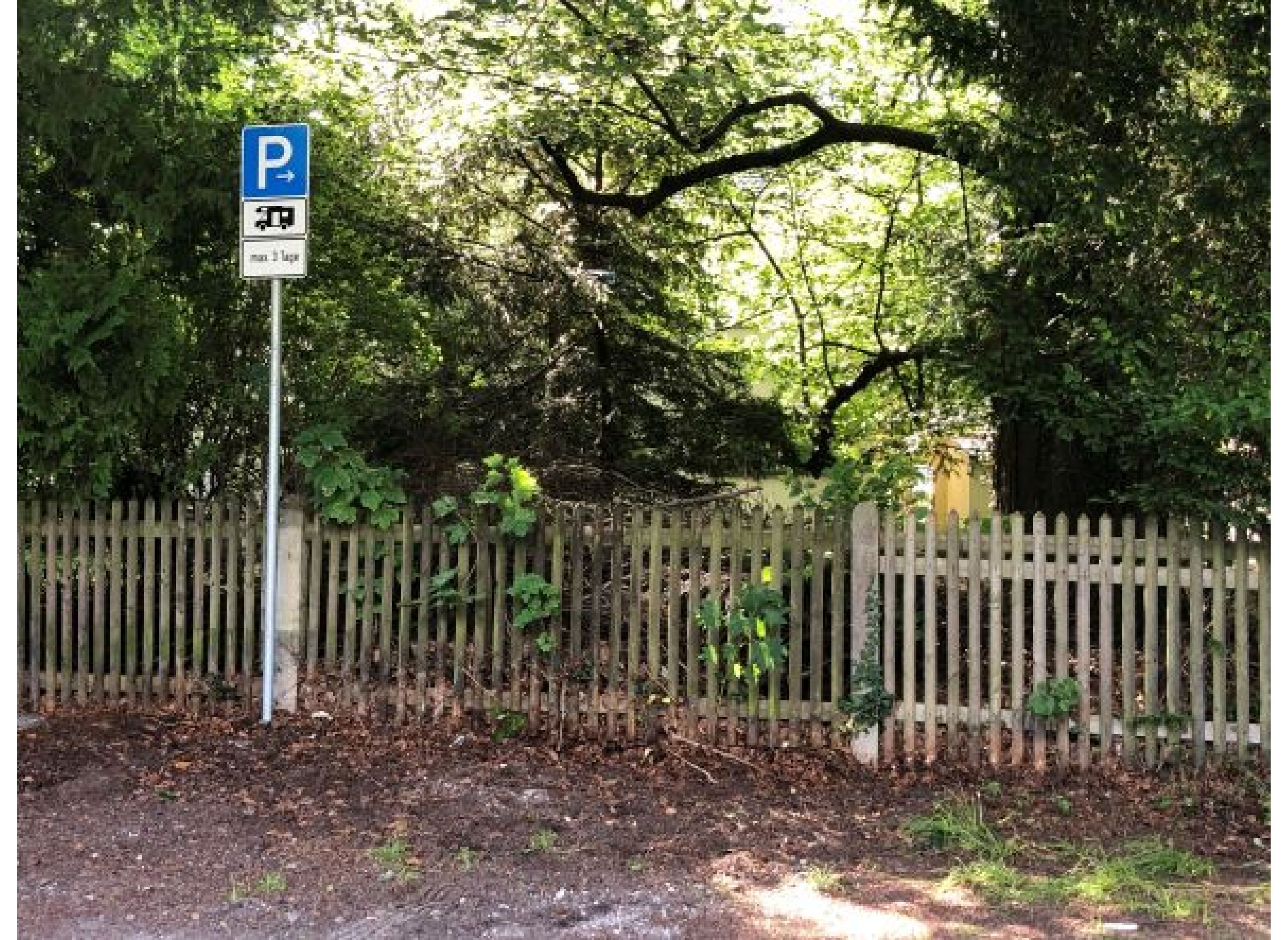 Ludwig-Thoma-Wiese P3 — Sp. parking dla kamperów in Dachau