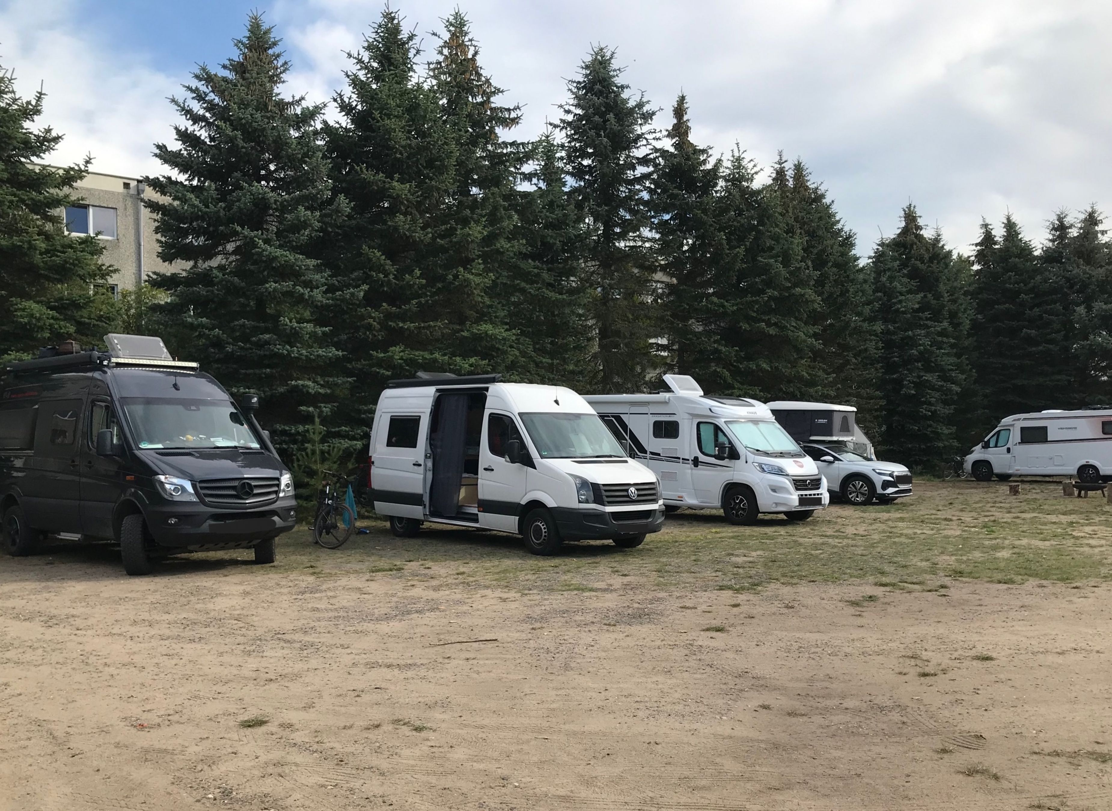 Offroad Stellplatz Quaduxenbarg — Karavan Sitesi in Hornstorf