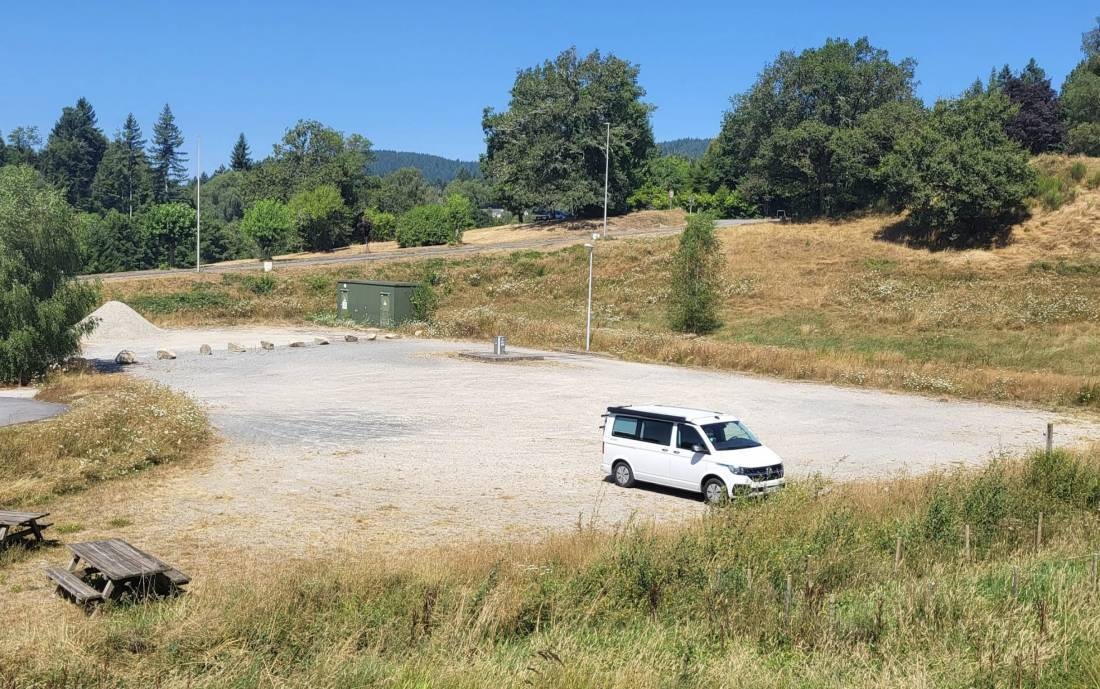 Stellplatz Meymac — Area Autocaravanas in Meymac