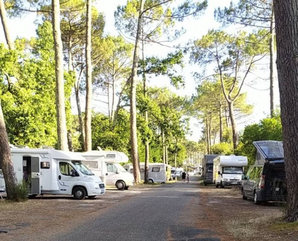 Stellplatz Lège-Cap-Ferret — Campervan Site in Lège-Cap-Ferret