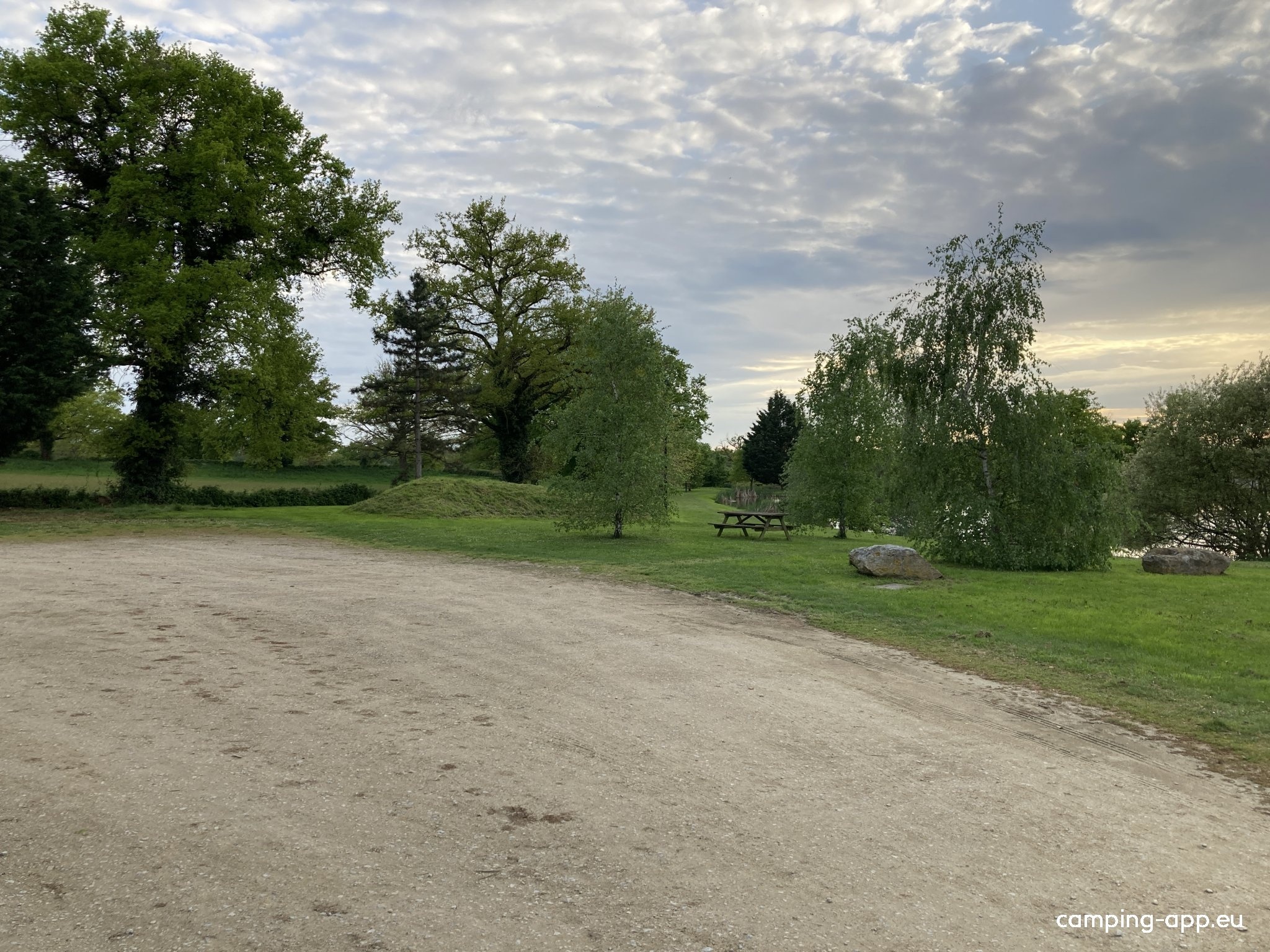 Stellplatz Limoise — Sítio para autocaravanas in Limoise