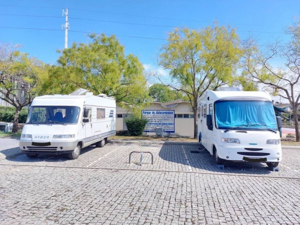 Area Sosta Camper Estarreja — Foto 4
