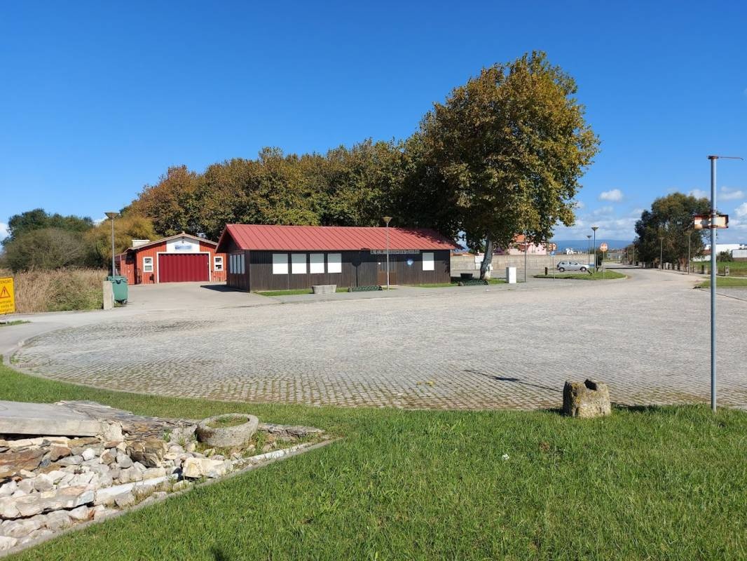 Ribeira da Aldeia-Pardilhó — 露营车营地 in Pardilhó