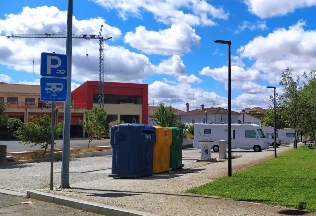 AS Alfândega da Fé — Karavan Sitesi in Alfândega da Fé